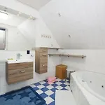 Haushaelfte Luett Holland In By Interhome Σπίτι διακοπών *